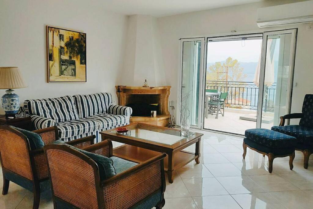 Peggy'S Lux Apartment Karavomylos Ngoại thất bức ảnh