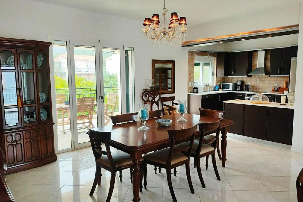 Peggy'S Lux Apartment Karavomylos Ngoại thất bức ảnh
